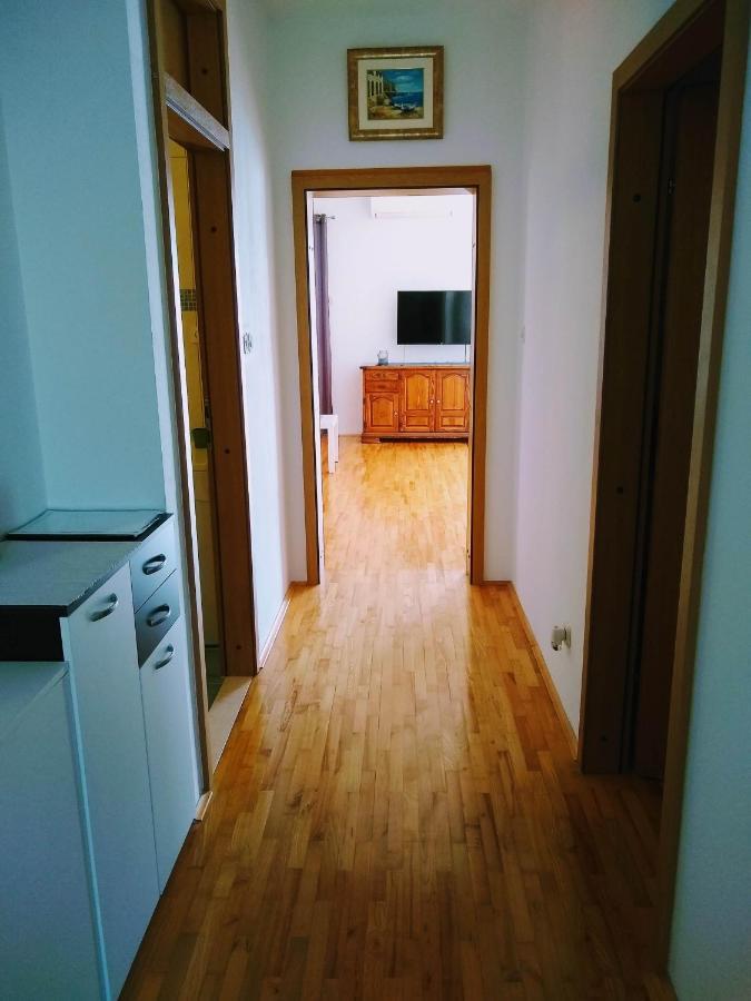 Lu-Do Apartments 特罗吉尔 外观 照片